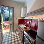 Les Grillons Presqu'ile De Giens Vue 耶尔